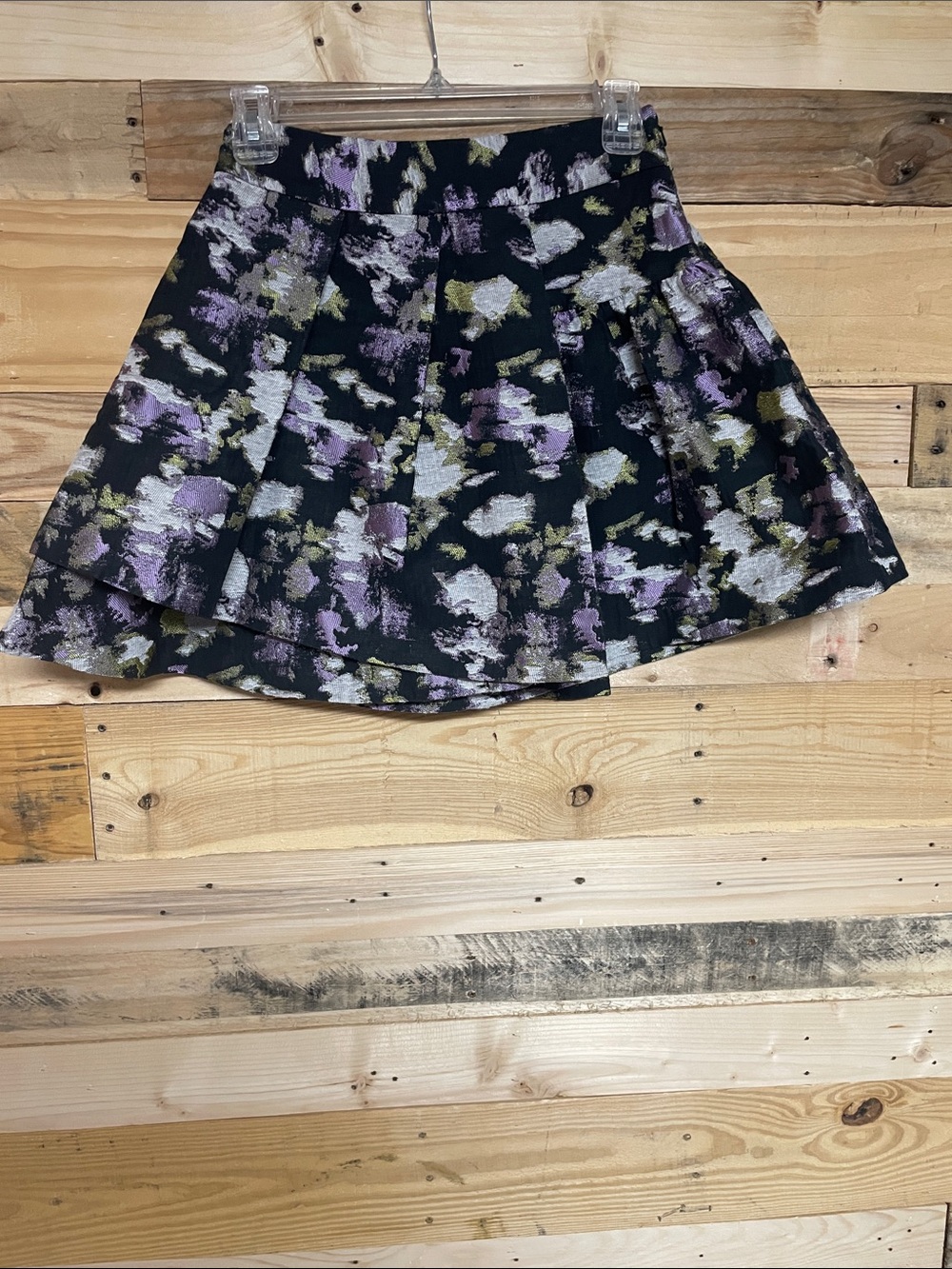 Banana Republic size 00 Petite Black with Multi-color Pattern Mini Skater Skirt